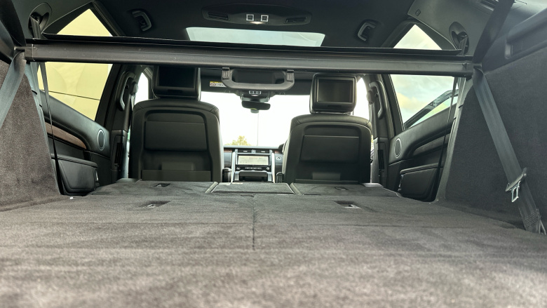 Land Rover Discovery 3.0 SD6 HSE Luxury 5dr Auto Diesel Station Wagon